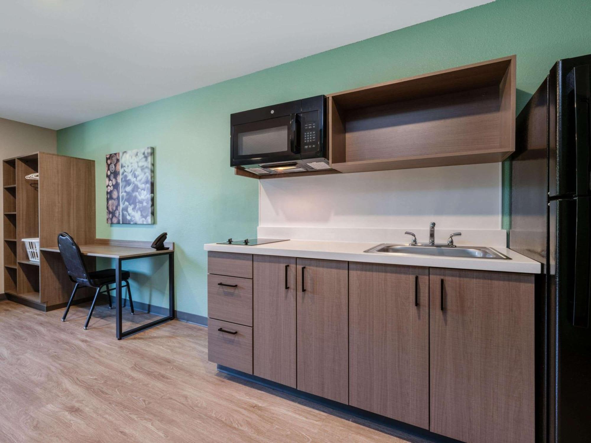 Echo Suites Extended Stay By Wyndham Spartanburg Exterior photo