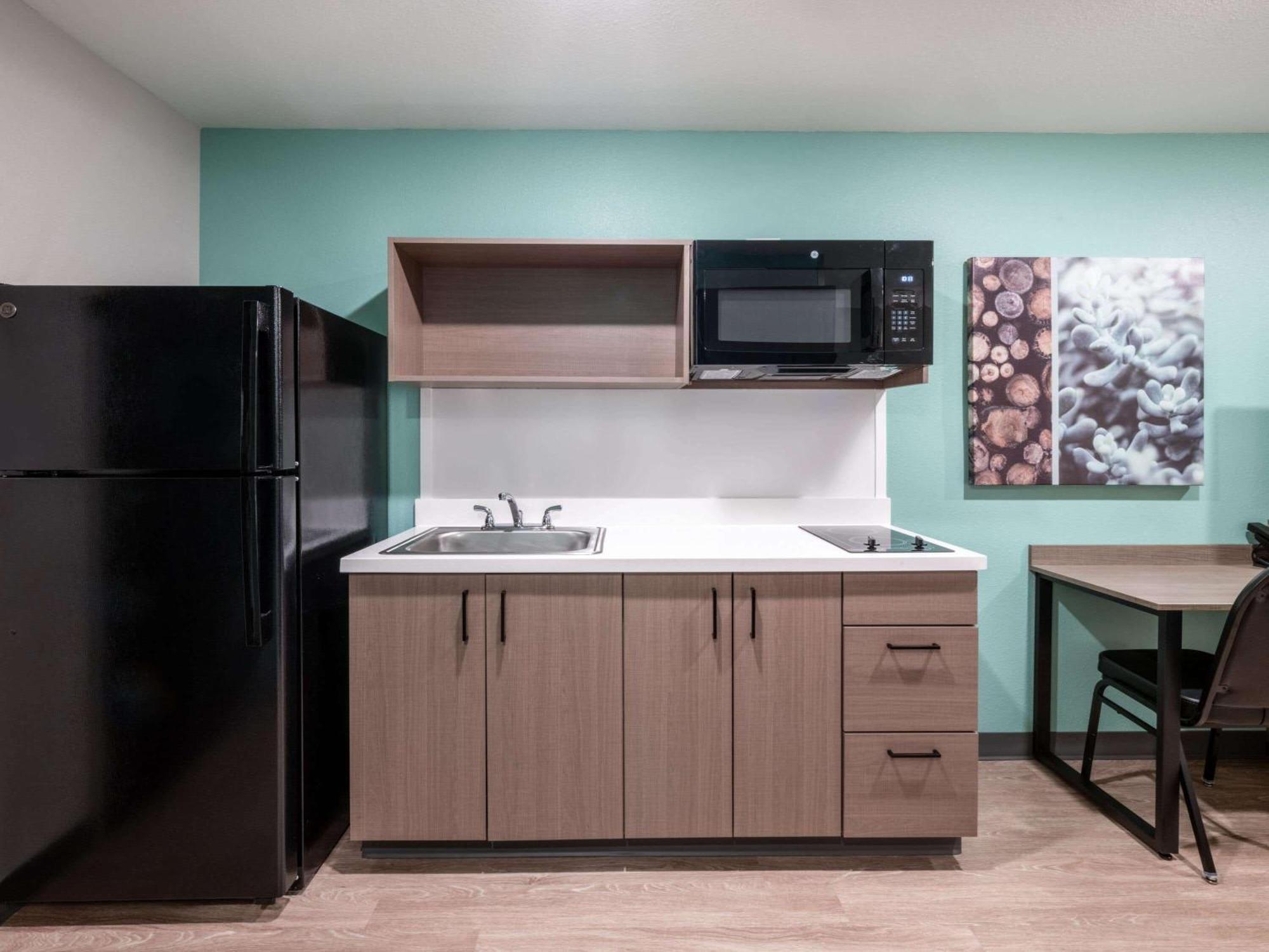 Echo Suites Extended Stay By Wyndham Spartanburg Exterior photo